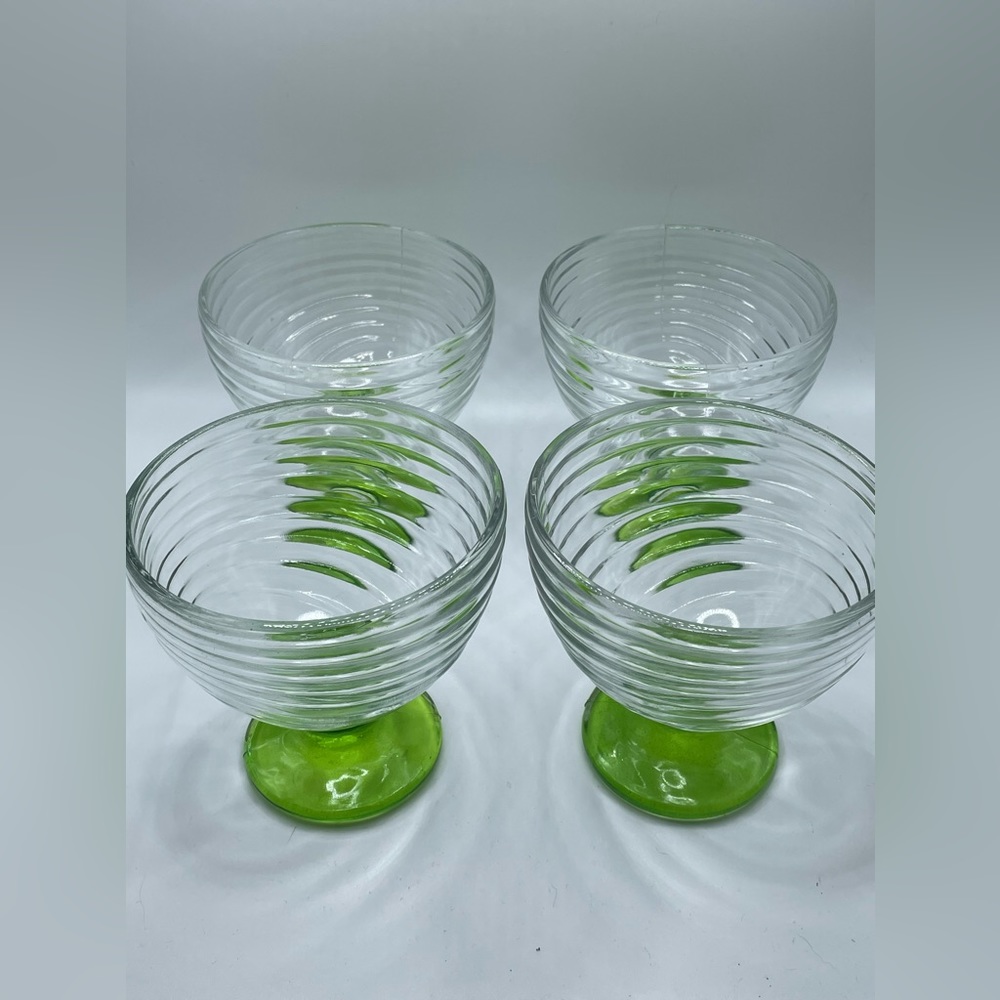 Vintage 1940s Swirled Glass Dessert Dishes w/ Green Stems (Set of 4 + 3 extra) - Picture 3 of 6